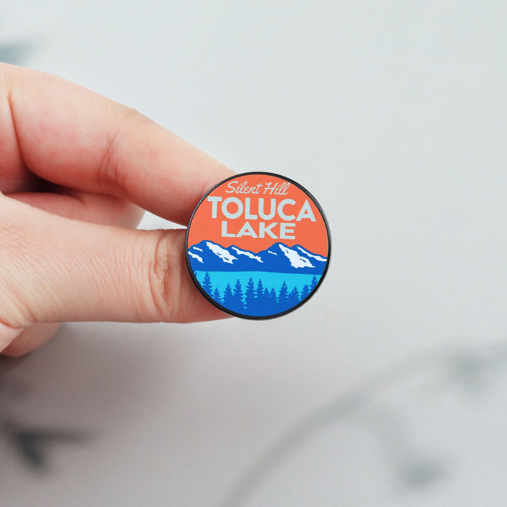 Silent Hill Toluca Lake Enamel - Retro Gaming Fun 评论和价格